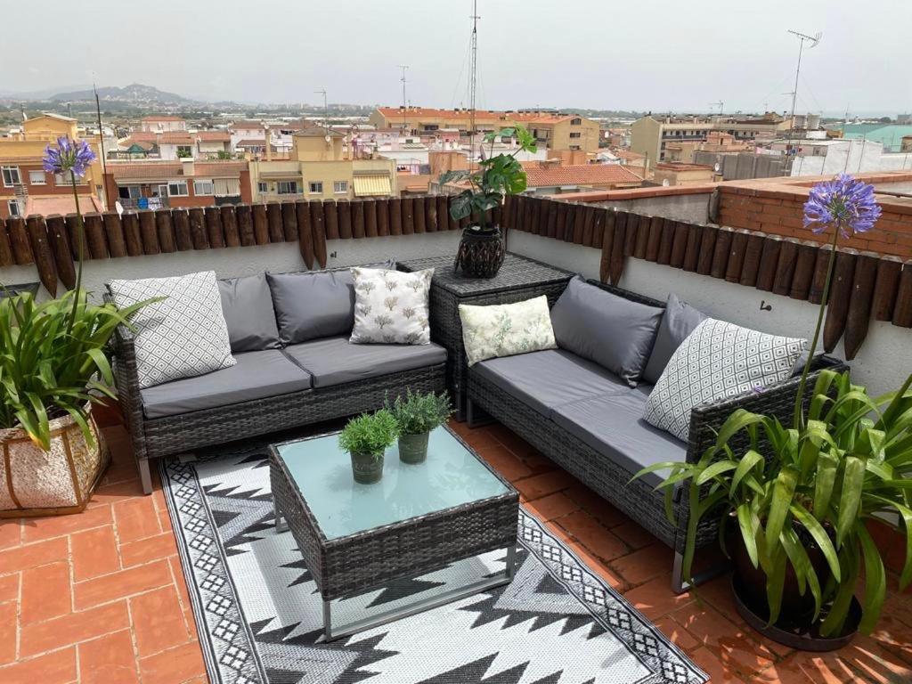 Apartamento Con Terraza Y Piscina En Мальграт-де-Мар Экстерьер фото