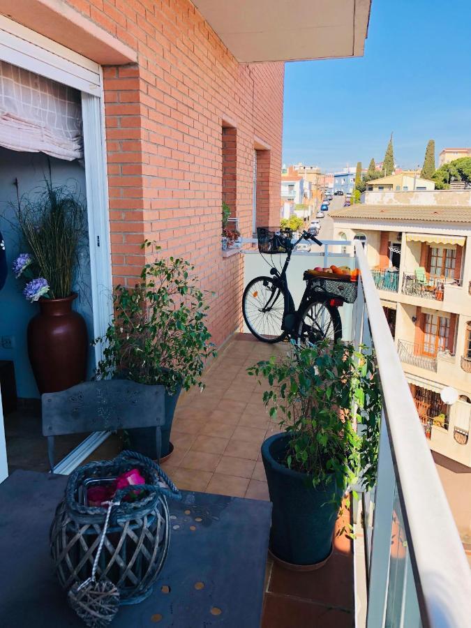 Apartamento Con Terraza Y Piscina En Мальграт-де-Мар Экстерьер фото